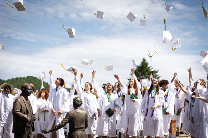 Rabun Gap Nacoochee School 2025 graduation 19