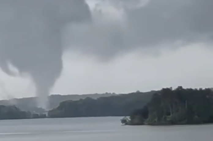 waterspout:tornado over Lake Lanier Friday, May 2, 2025