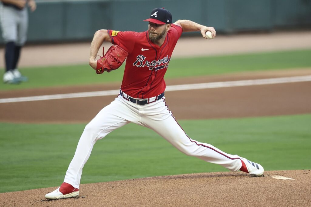 Braves’ late surge stuns slumping Mariners as Chris Sale shines in 4-1 win