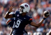 Deuce Knight accounts for 6 TDs in his first career start as Auburn rolls Mercer 62-17