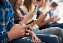 ‘Bell to bell’ cell phone ban proposed for Georgia high schools